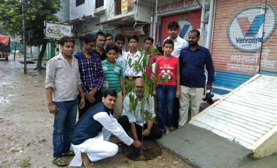 15 August 2015 एवं वृक्षारोपड़